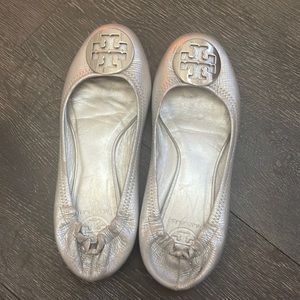 Tory burch flat